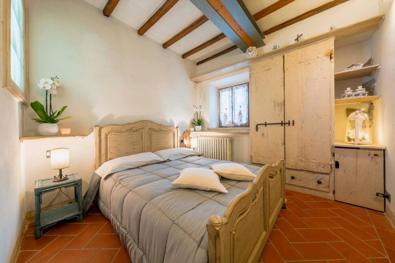 Villa La Grotta San Giustino Valdarno Bagian luar foto