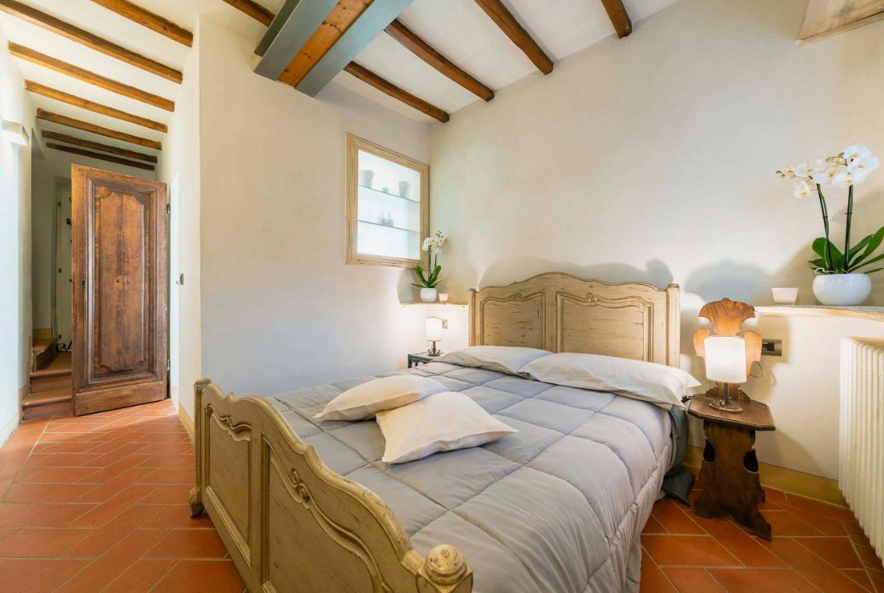 Villa La Grotta San Giustino Valdarno Bagian luar foto