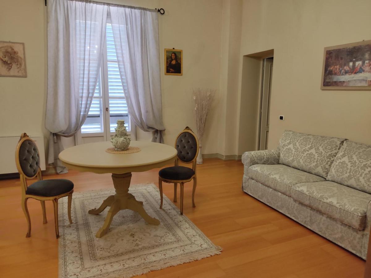 Villa La Grotta San Giustino Valdarno Bagian luar foto