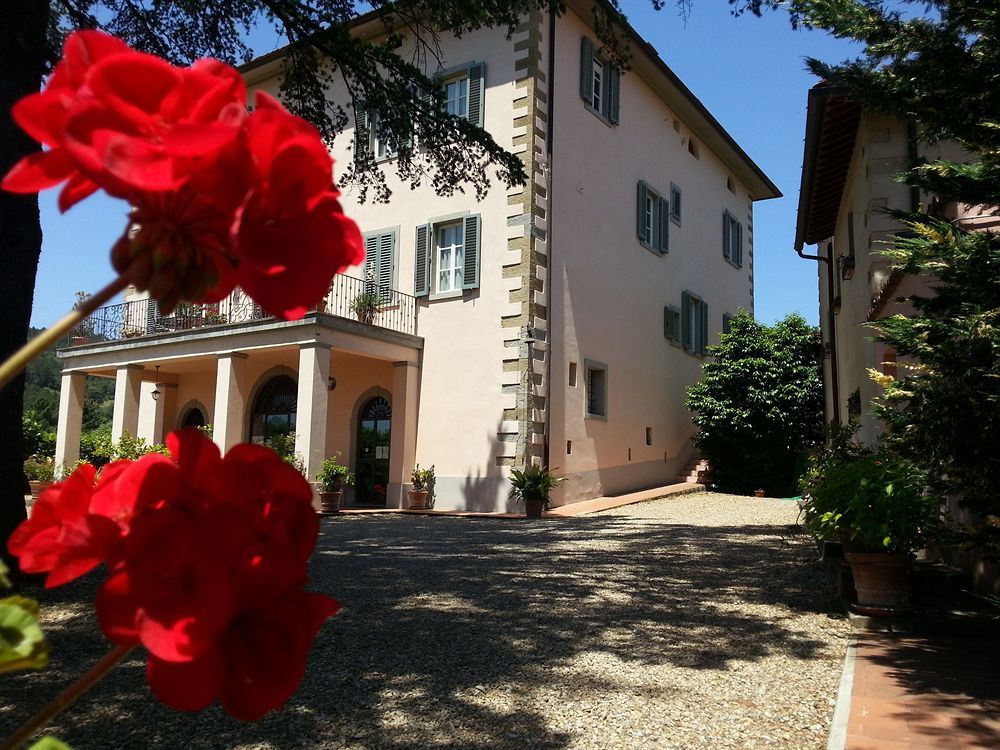 Villa La Grotta San Giustino Valdarno Bagian luar foto